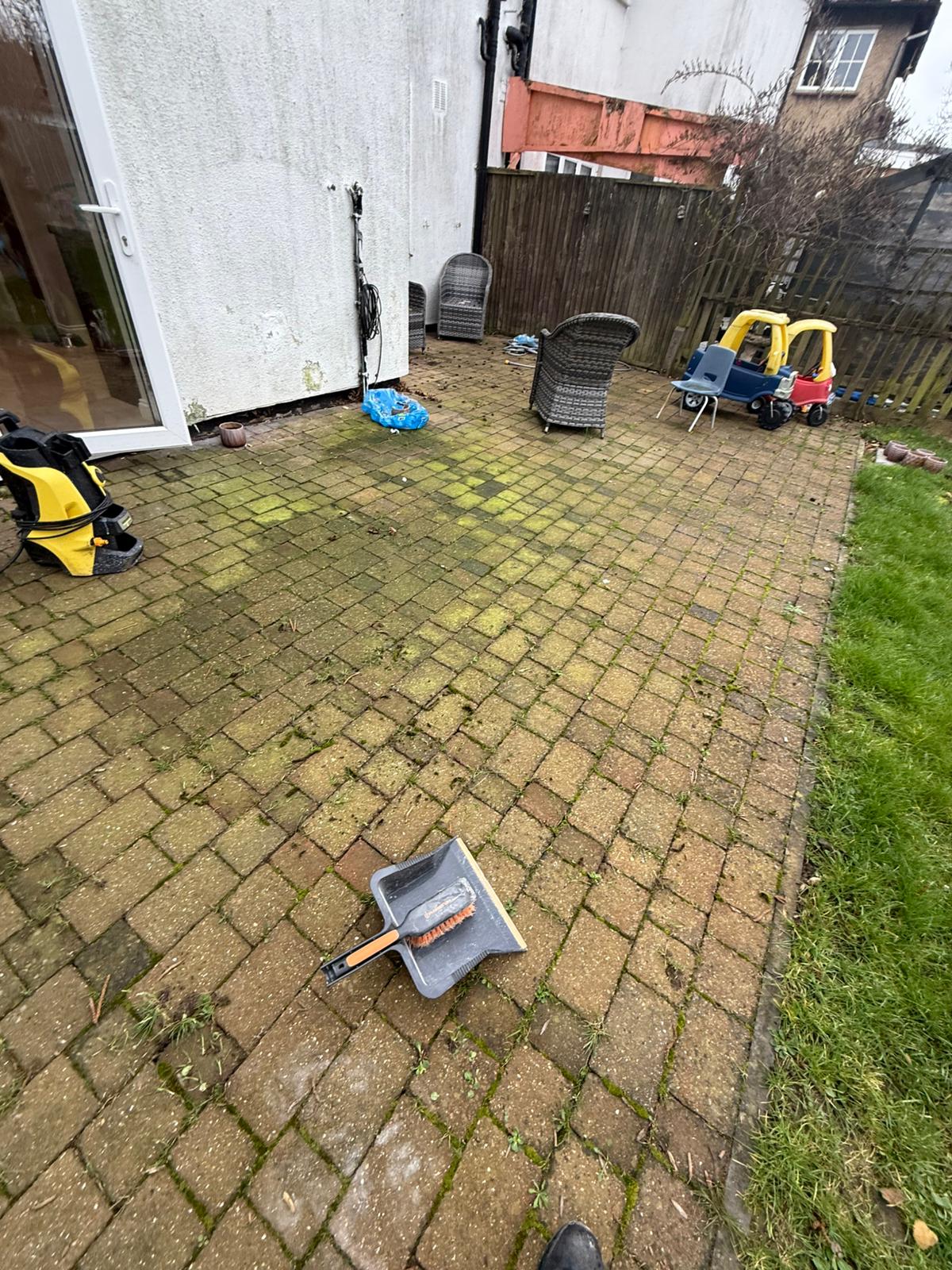 Driveway & patio pressure washing before completion
